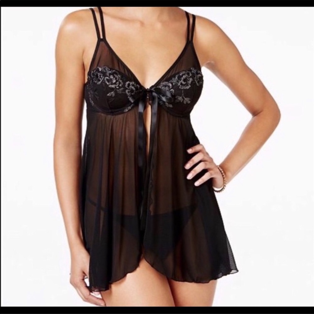 Black Embroidered Lace Babydoll 34D & Panties